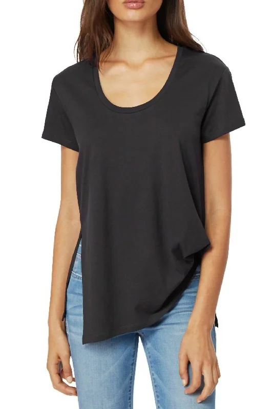 Tuck Asymmetrical Hem Tencel Cotton Shirt In BlackCropped Shirts