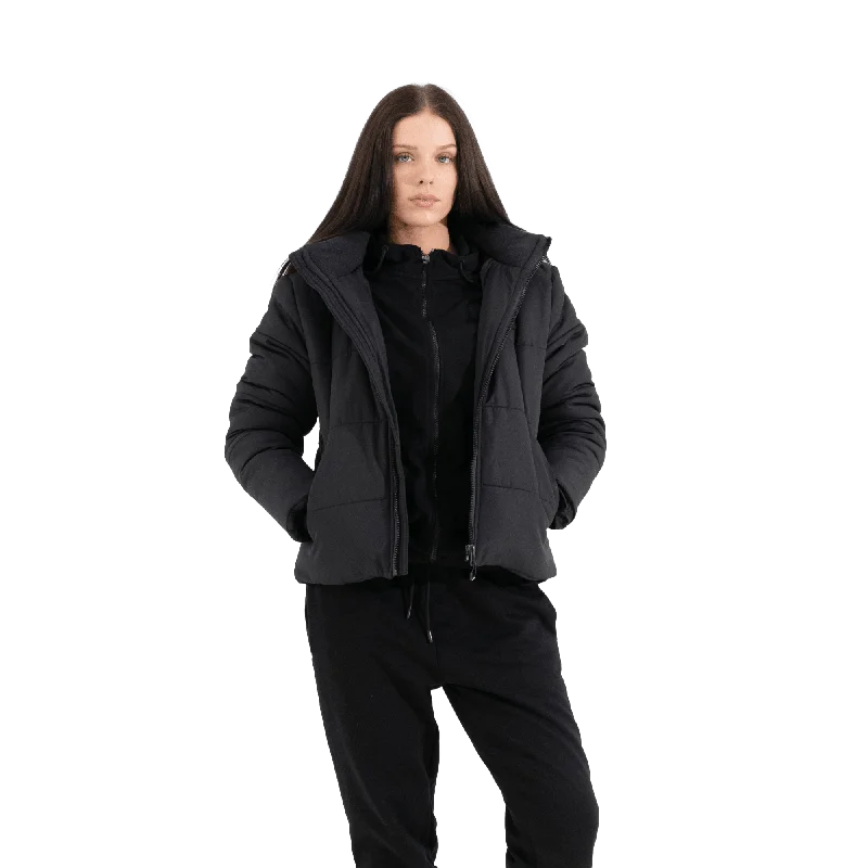 Lace-Up JacketsUltra FC Managers Stadium Puffer Womens (9631347-01)