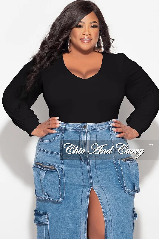 Final Sale Plus Size V Neck Bodysuit in BlackLarge women's belly-baring tops