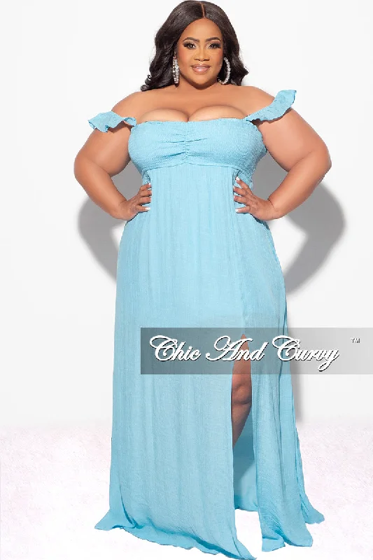 Final Sale Plus Size Off the Shoulder Smocked Maxi Dress in Soft BlueKnitted Tee