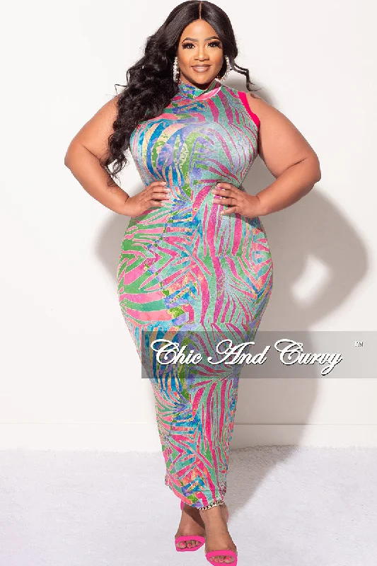 Final Sale Plus Size Sleeveless BodyCon Dress in Fuchsia Multi Color PrintLarge women's loose tops