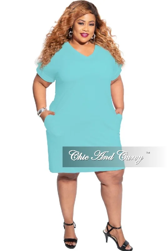 Final Sale Plus Size Rolled Sleeve V-Neck Dress in MintWomen's fitness tops