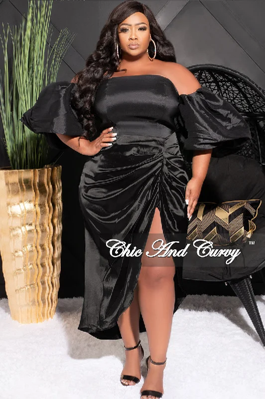 Final Sale Plus Size Satin Ruched Skirt in BlackKnit Tee